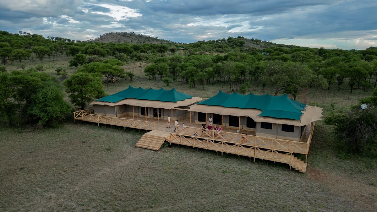 Signature Serengeti Luxury Tented Safari Camp