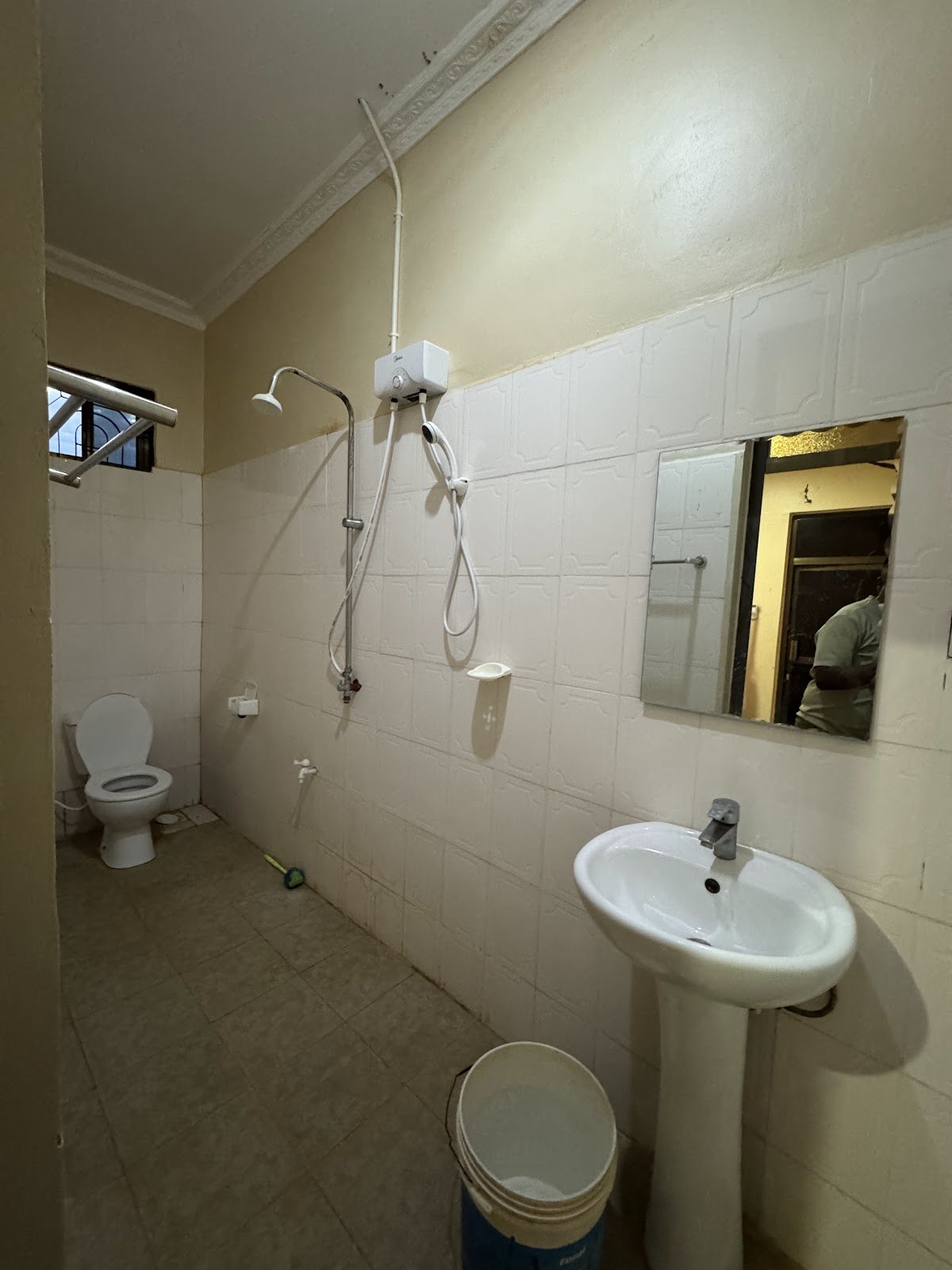 Emalilo Executive Lodge 2