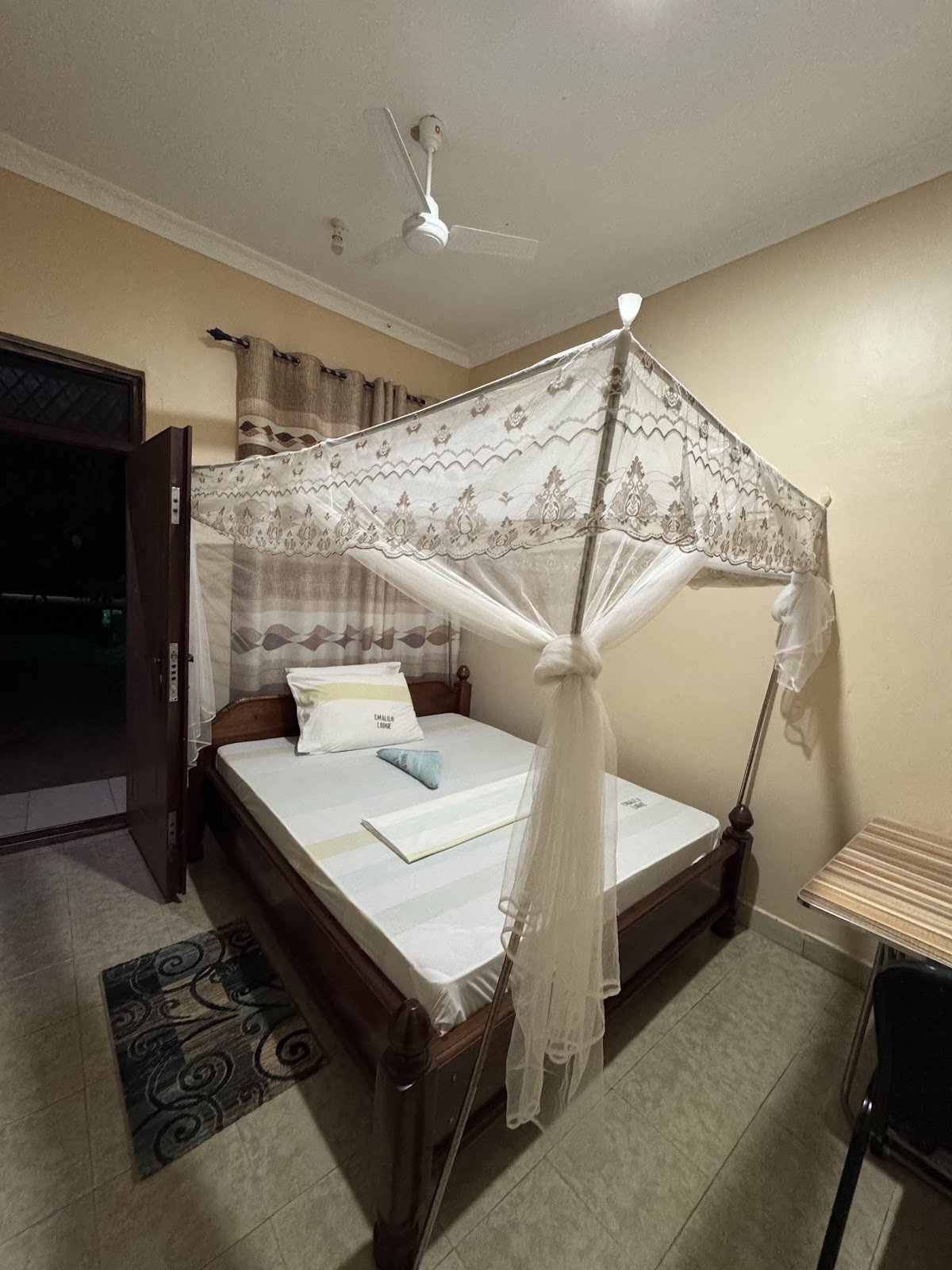 Emalilo Executive Lodge 3
