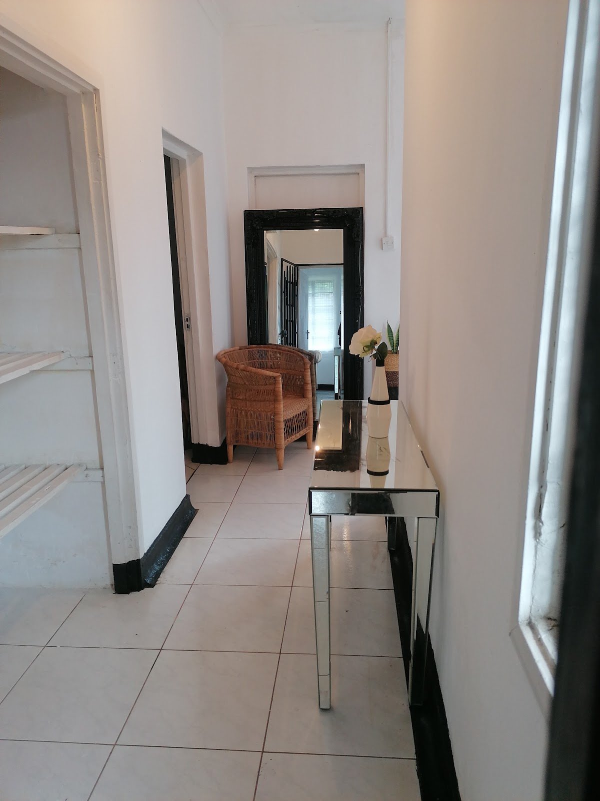 Kijivu Suites photo 7